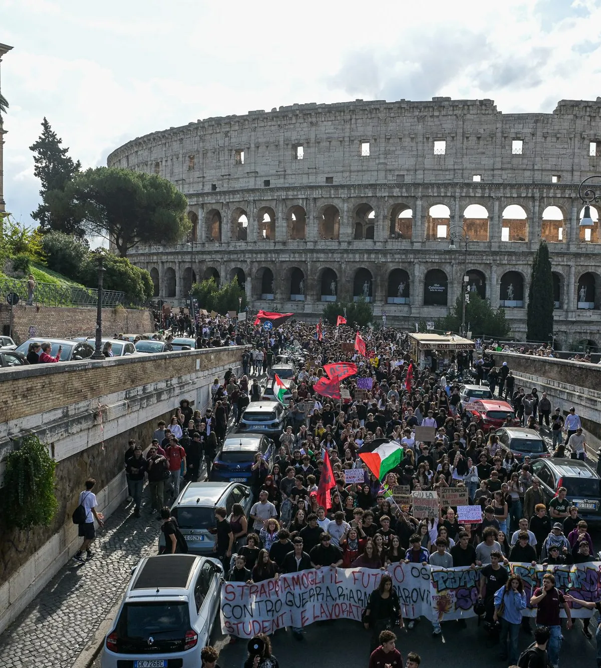 Tens of Thousands Protest Meloni’s Policies as Italy Holds Nationwide Strike