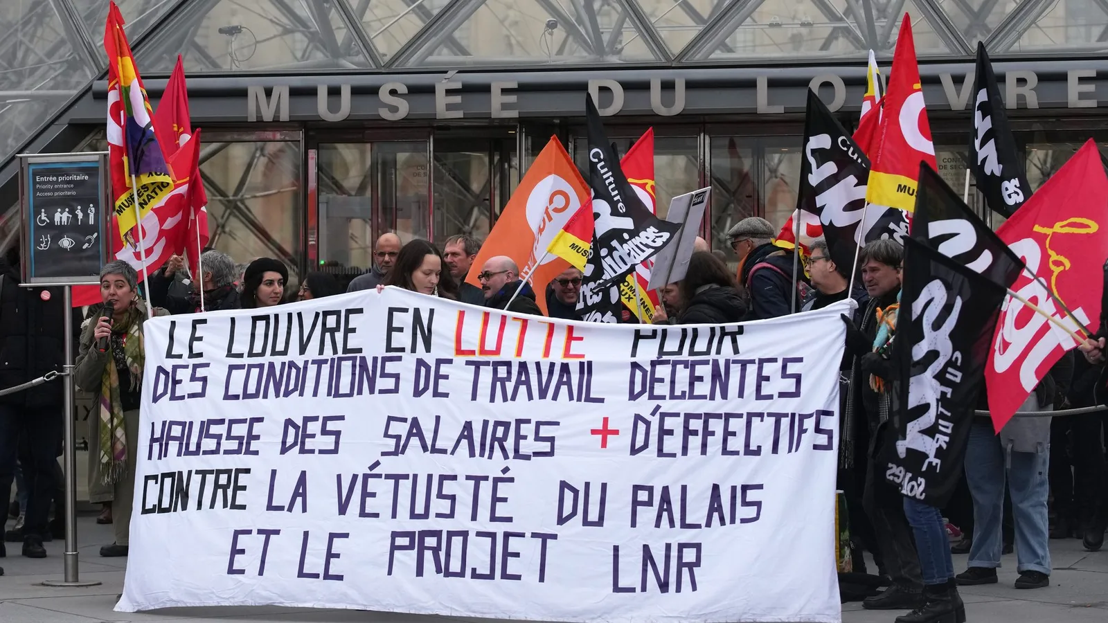 Louvre Reaches Deal With Unions, Averting Strike Threat After Months of Tension