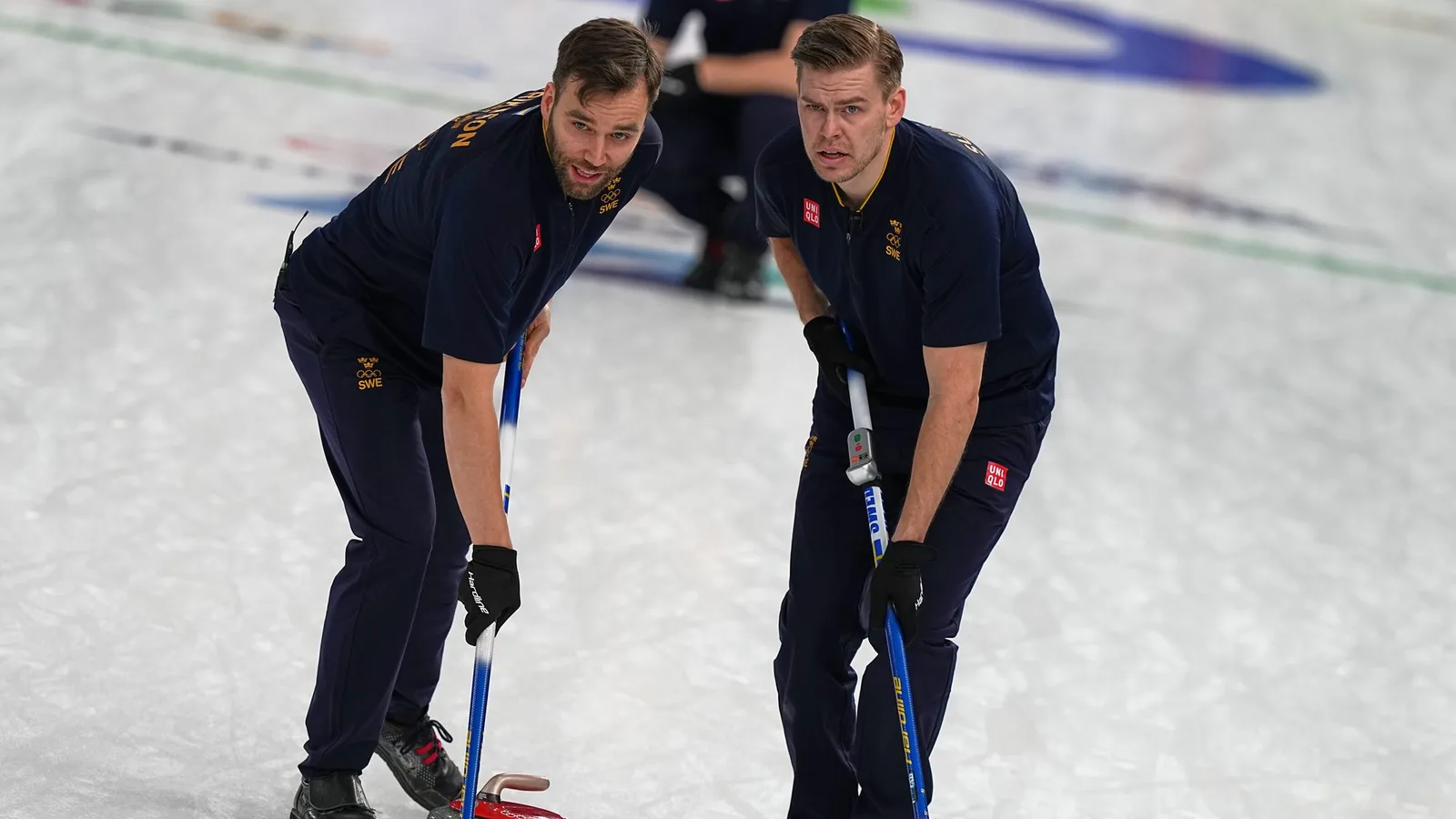 Sweden’s men reach European Curling Championship semifinals after 8-7 win over Czech Republic