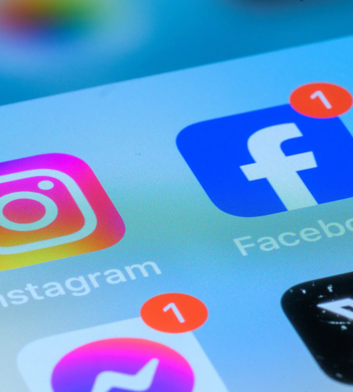 Meta settles with 18-year-old over Instagram’s allegedly harmful algorithms days before trial