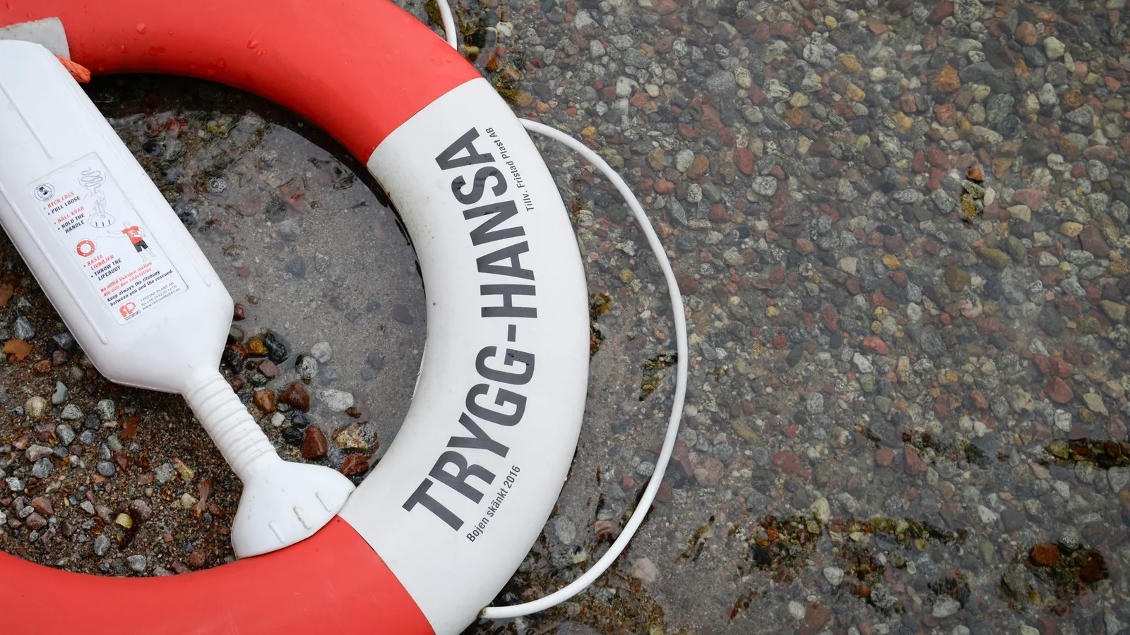 Man Rescued From Göta River in Gothenburg as Police Investigate Attempted Murder